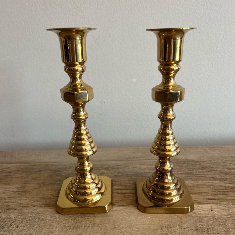 7" Tall Beehive Candle Sticks Pair Heavy Brass Holders Patina Gold Tone Vintage
